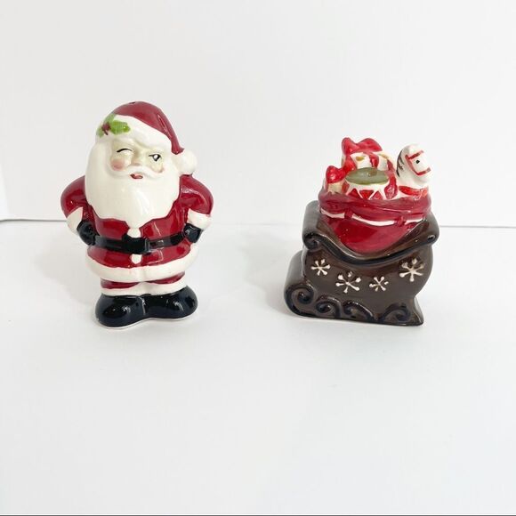 Better Homes and Gardens Santa and Sleigh salt and pepper shakers - Picture 1 of 3